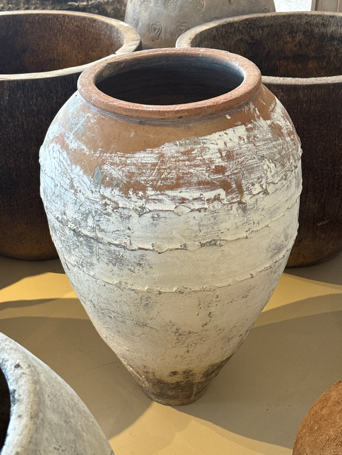 Heritage Belted Clay Planter